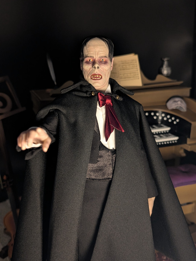 La figurine du Fantôme de l'Opéra 1/6 est une merveille à contempler.