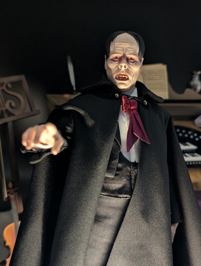 La figurine du Fantôme de l'Opéra 1/6 est une merveille à contempler.