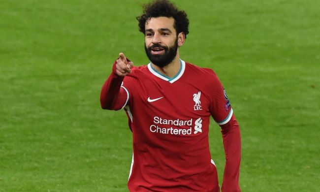 L'Arabie saoudite travaille sur de nouvelles offres pour Salah de Liverpool et Vinícius de Madrid, selon des sources.