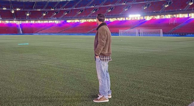 Leo Messi revient au Camp Nou et envoie un message énigmatique : 