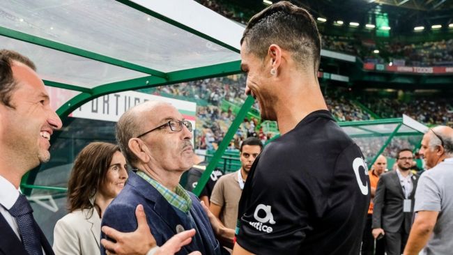Aurélio da Silva Pereira, le recruteur qui a découvert Cristiano Ronaldo et Figo, meurt à l'âge de 77 ans.