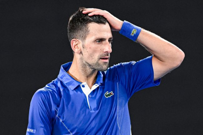 Novak Djokovic s'installe définitivement en Grèce après que le président de la Serbie l'ait traité de "traître"