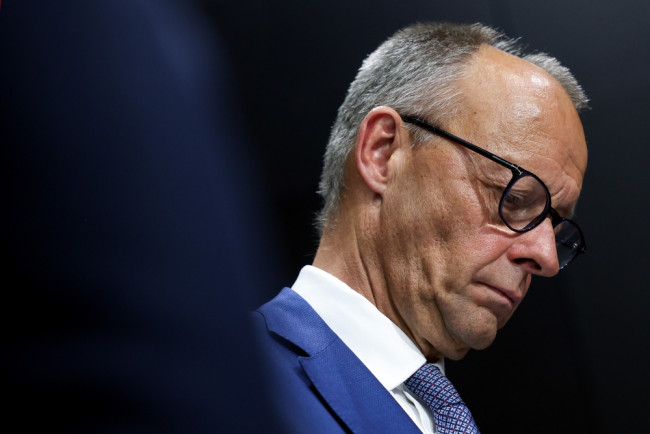 L'Allemagne envisage d'utiliser les armes nucléaires françaises et britanniques à des fins de dissuasion sans construire les siennes.