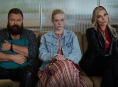 Elle Fanning, Michelle Pfeiffer et Nick Offerman brillent dans la derni&egrave;re version de Margo's Got Money Troubles.