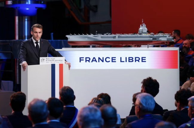 La France nomme son prochain porte-avions "France Libre"
