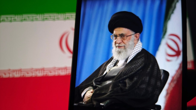 Khamenei ? "Toutes les indications montrent qu'il n'est plus avec nous", annonce Netanyahu.