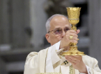 Le pape L&eacute;on r&eacute;primande les dirigeants aux "mains pleines de sang".