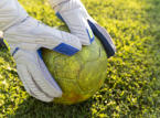 Le gardien de but espagnol de 70 ans fait son retour professionnel dans le club de cinqui&egrave;me division CD Colunga