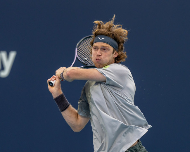 Alcaraz, Rublev ou Sinner, dans les quarts de finale du Qatar : Programme du jeudi 19 février