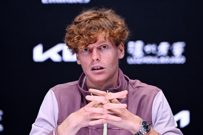 Jannik Sinner commence à défendre son titre ATP Finals contre Felix Auger-Aliassime aujourd'hui.