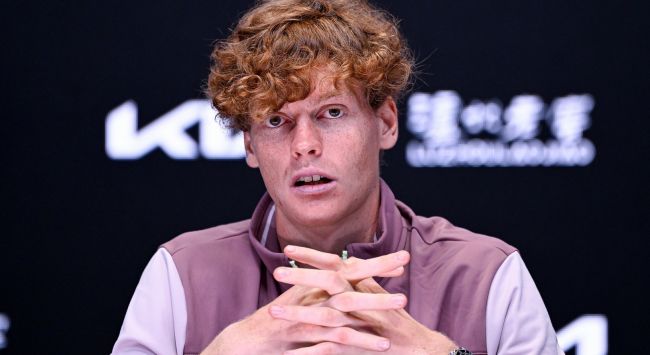 Jannik Sinner commence à défendre son titre ATP Finals contre Felix Auger-Aliassime aujourd'hui.