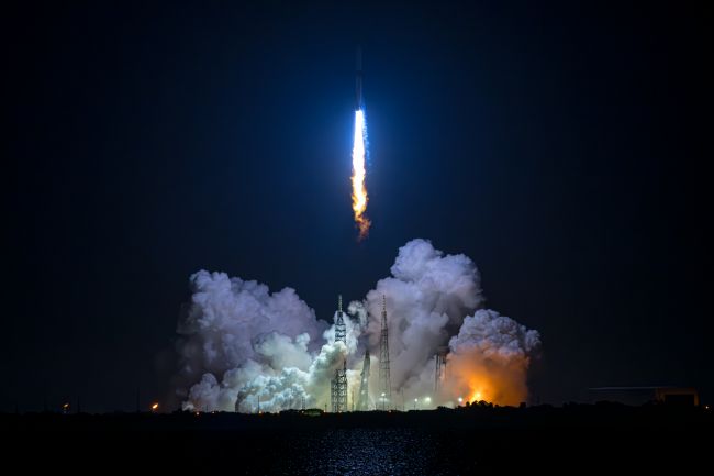 Blue Origin, la société de Jeff Bezos, exclue de l'espace