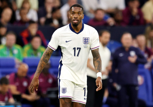 Ivan Toney, international anglais, est accusé d'agression dans une boîte de nuit à Londres, ayant causé des blessures corporelles