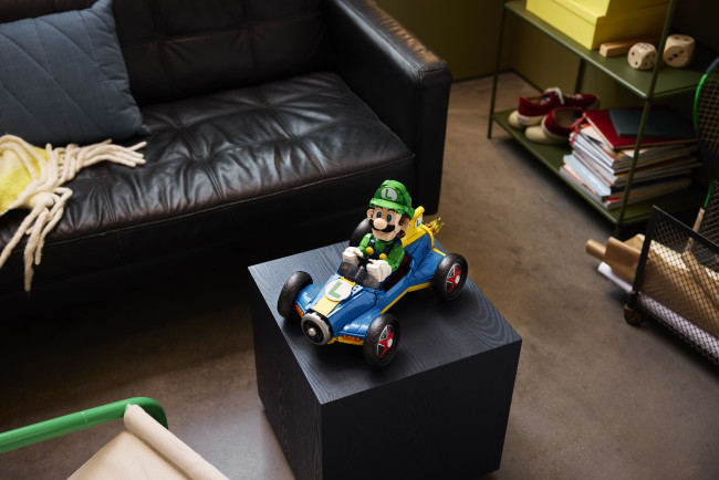 Luigi reçoit le traitement Lego Mario Kart avec l'ensemble Mach 8