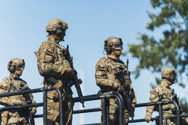 La Pologne va déployer 10 000 soldats pour surveiller les infrastructures après une série d'attaques russes.