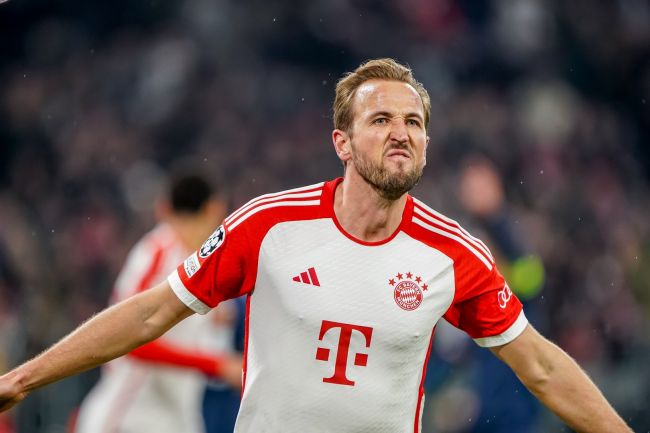 Le Bayern Munich marque huit buts contre Wolfsburg et compte 11 points d'avance en Bundesliga