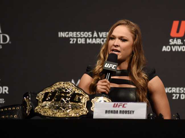 Ronda Rousey reproche à l'UFC de ne pas payer équitablement : "L'un des pires endroits où aller"