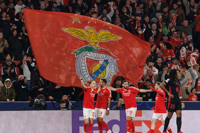 Benfica lutte pour sa survie en Ligue des champions ce soir... contre le Fenerbahçe de Mourinho.