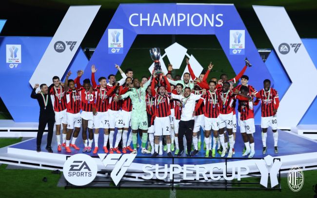 Milan revient et bat l'Inter 3-2 dans la Supercoppa Italiana à Riyad.