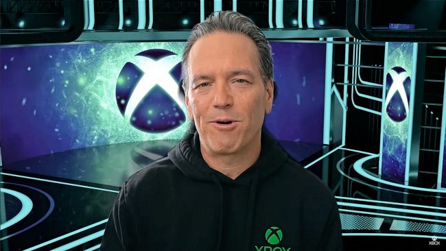 Phil Spencer ne tarit pas d'éloges sur la Steam Machine récemment annoncée par Valve.
