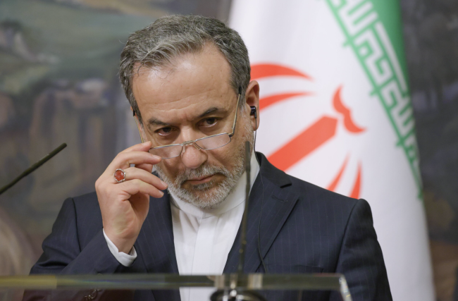 L'Iran prévient qu'il n'y aura "aucune retenue" si les sites énergétiques sont à nouveau touchés.