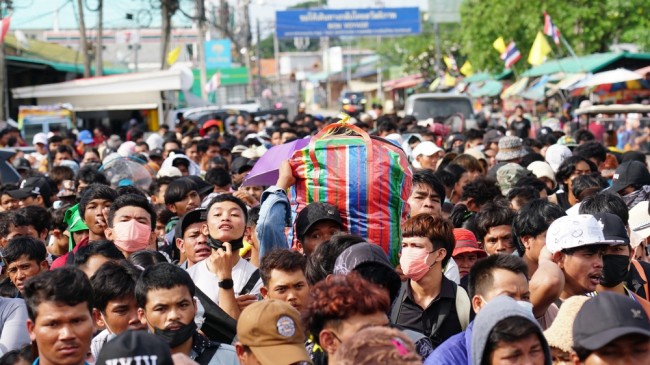 Trump dit qu'il passera un appel pour mettre fin à la reprise des combats entre la Thaïlande et le Cambodge