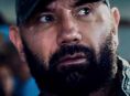 Dave Bautista et le scénariste principal de Stray dévoilent leur projet de jeu d'action furtif. Cat Assassin