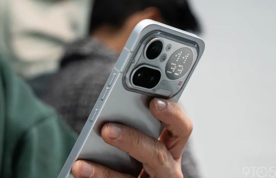 Le PDG de Nothing prédit la fin des applis : L'IA prendra le relais