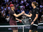 Alexander Zverev consid&egrave;re Jannik Sinner comme &laquo; le meilleur joueur du monde &raquo;, m&ecirc;me s'ils jouent &agrave; un &laquo; niveau tr&egrave;s similaire 