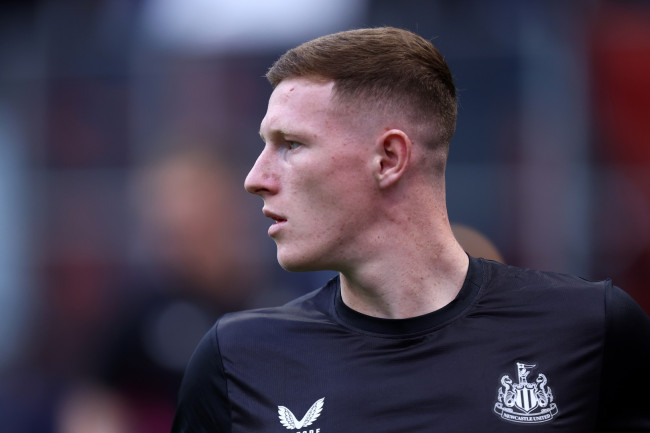 Manchester City s'apprête à battre des records de transfert pour Elliot Anderson : au moins 116 millions de livres sterling, soit 134,4 millions d'euros, pour le milieu de terrain