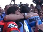 Pour la première fois, deux frères montent sur le podium d'une compétition de motocyclisme