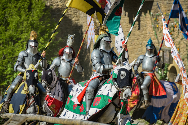Le Puy du Fou enquête sur des allégations d'animaux enterrés à l'intérieur du parc d'attractions.