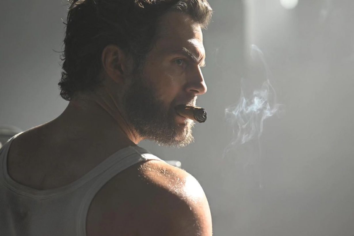 Henry Cavill s'est rendu malade à cause de la fumée de cigare pendant