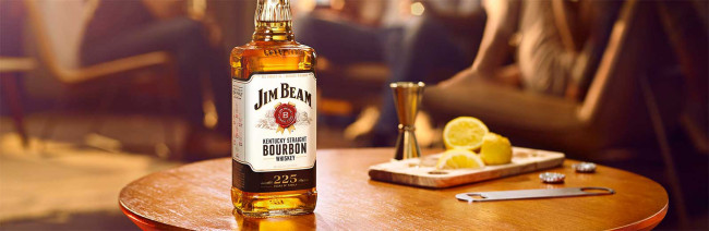 Le marché du bourbon ralentit fortement, et Jim Beam suspend sa production jusqu'en 2027