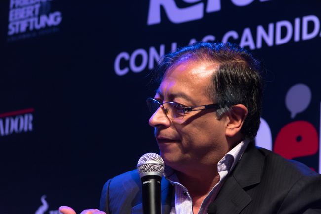 Le président colombien Gustavo Petro exige la démission des membres de son cabinet.