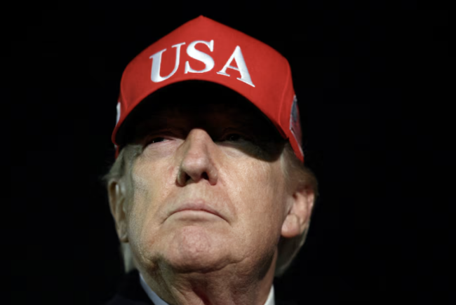 Trump prévient que les navires iraniens s'approchant du blocus américain "seront immédiatement éliminés"
