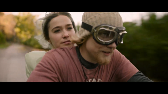 Sam Rockwell joue le rôle d'un clochard prophétique dans Good Luck, Have Fun, Don't Die de Gore Verbinski.