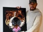 Lewis Hamilton touch&eacute; par le magnifique portrait LEGO de Roscoe r&eacute;alis&eacute; par deux fans