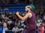 Carlos Alcaraz bat Djokovic et r&eacute;alise le Grand Chelem de sa carri&egrave;re &agrave; l'&acirc;ge de 22 ans, le plus jeune de tous les temps.