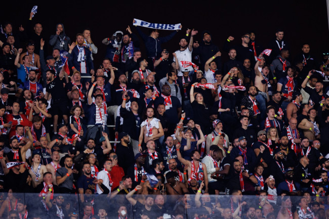 Un mort et deux blessés graves lors des émeutes à Paris après la victoire du PSG en Ligue des champions.