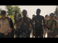 Bouge ou meurs dans l'adaptation par Francis Lawrence du roman de Stephen King. The Long Walk