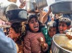 Israël reprend l'offensive sur Gaza alors que l'entrée de l'aide humanitaire est limitée