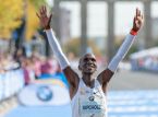 Kipchoge révèle son "tour du monde" alors qu'il fait la transition entre les marathons d'élite : "Courir pour servir l'humanité"... en Antarctique.