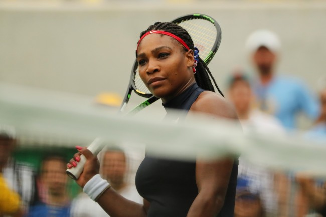 Serena Williams reçoit de nombreuses réactions négatives après la publicité du Super Bowl faisant la promotion d'un médicament pour la perte de poids.