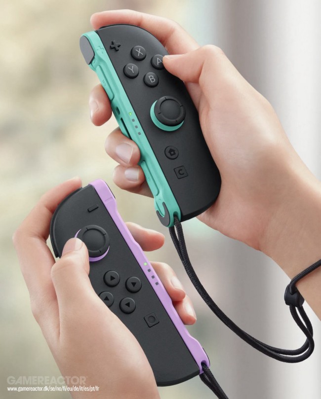 Nintendo présente des manettes Joy-Con 2 violet clair (G) et vert clair (D) pour la Switch 2.
