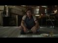 Anne Hathaway et Ewan McGregor retournent dans un pays avant le temps dans le dernier aper&ccedil;u du film. The End of Oak Street