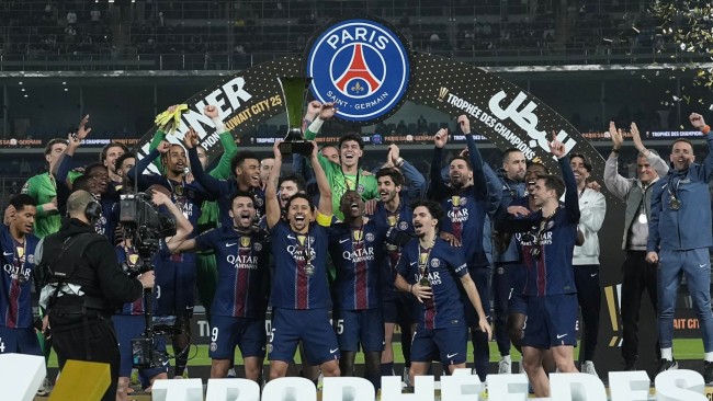 Le PSG remporte le Trophée des Champions (Super Coupe de France) aux tirs au but après s'être fait peur en fin de match.