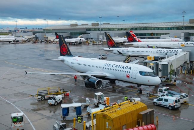 Les agents de bord d'Air Canada mettent fin à la grève après un arrêt de travail historique