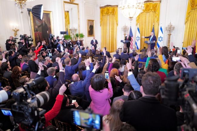 Les dirigeants internationaux sont divisés sur les frappes américaines contre l'Iran