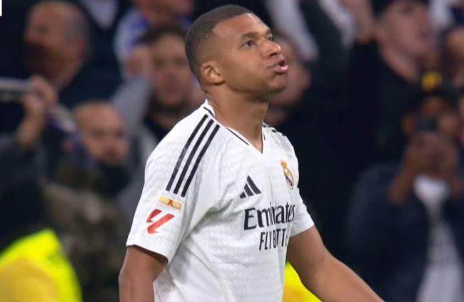 Mbappé tombe dans le piège de Hansi Flick : comment le FC Barcelone a écrasé le Real Madrid